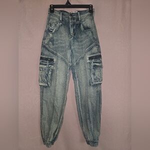 Fashion Nova Superstitions Medium Wash Denim Cargo Joggers, Size 0